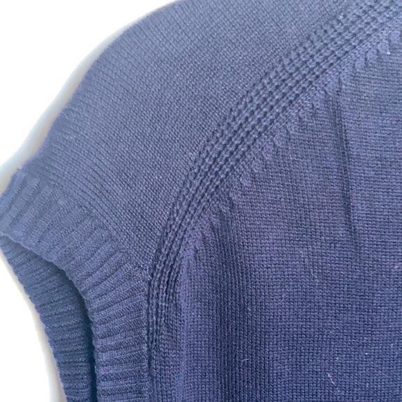 New with 🏷 Bass navy blue sweater vest size XL - Picture 3 of 4